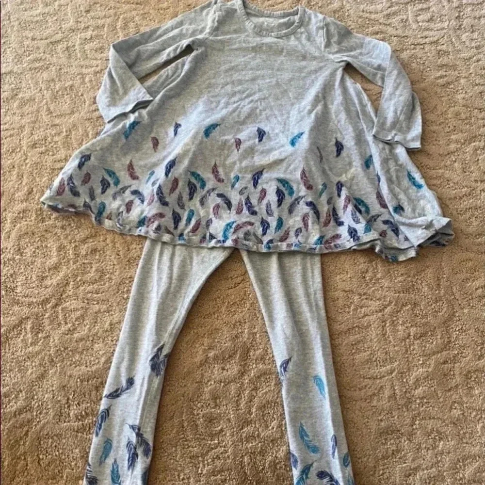 Old navy 5t swingy gray tunic dress top with matching gray leggings leaf print